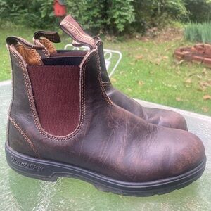 BLUNDSTONE Classic Chelsea Boots in Dark Brown  AUS 5 US Women’s 8